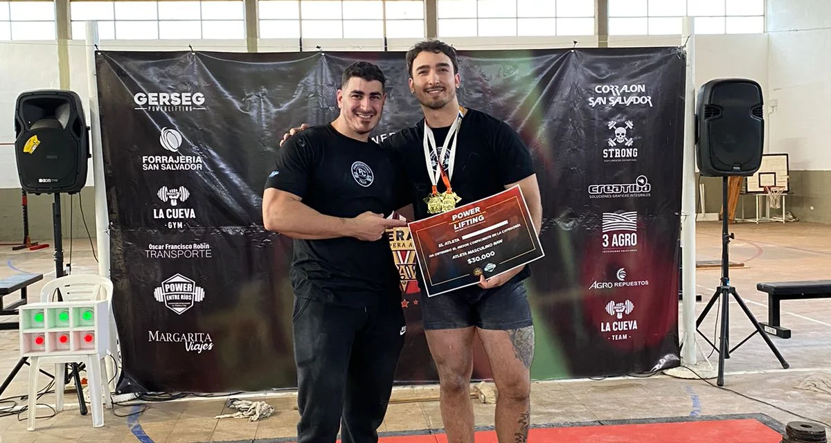 Bruno Giordanengo compitiendo en powerlifting